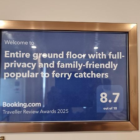 Entire Ground Floor With Full-Privacy And Family-Friendly Popular To Ferry Catchers Wellington Exterior foto