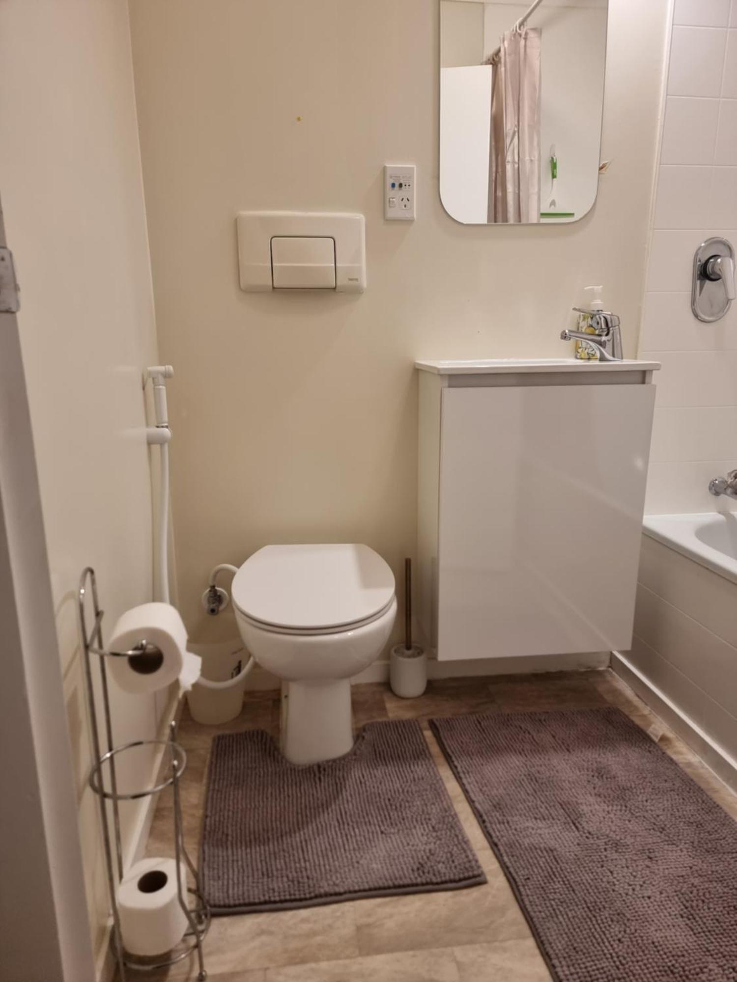 Entire Ground Floor With Full-Privacy And Family-Friendly Popular To Ferry Catchers Wellington Exterior foto